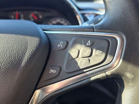 Used 2017 Chevrolet Malibu LT FWD image 21