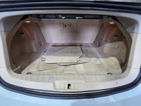 Used 2011 BMW 535i Gran Turismo image 32