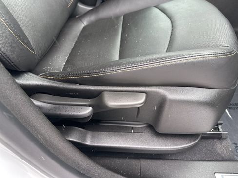 Used 2021 Chevrolet Equinox Premier w/ Redline Edition image 39