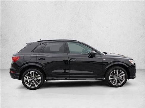 Used 2023 Audi Q3 2.0T Premium Plus w/ Premium Plus Package AWD/4WD image 4