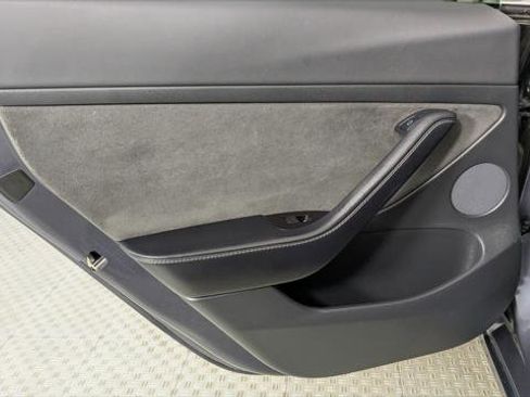 Used 2021 Tesla Model 3 Standard Range Plus image 14