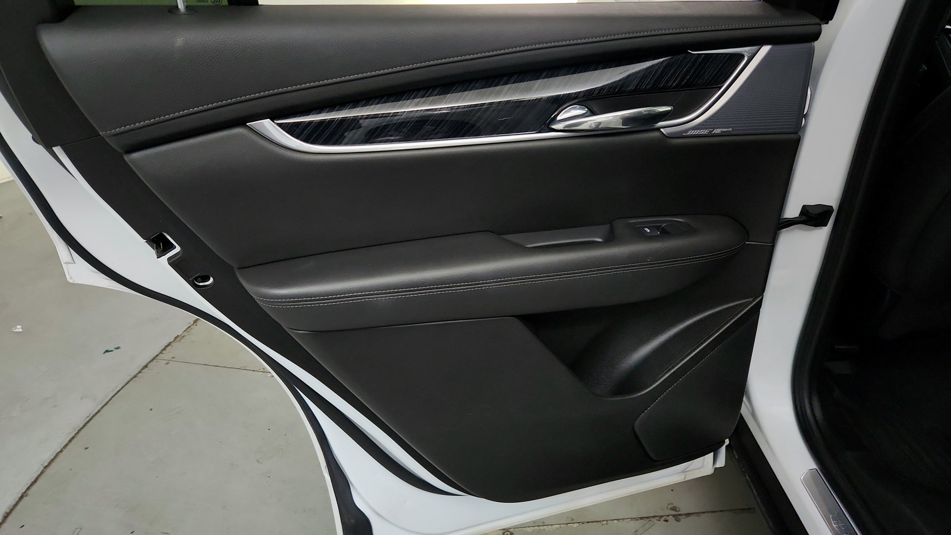 Used 2024 Cadillac XT6 Premium Luxury w/ LPO, Floor Liner Package FWD image 20
