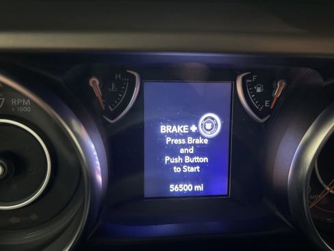 Used 2022 Jeep Wrangler Unlimited Sport image 31