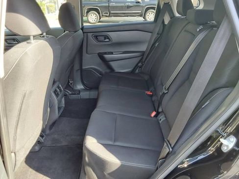 Used 2024 Nissan Rogue S AWD/4WD image 13