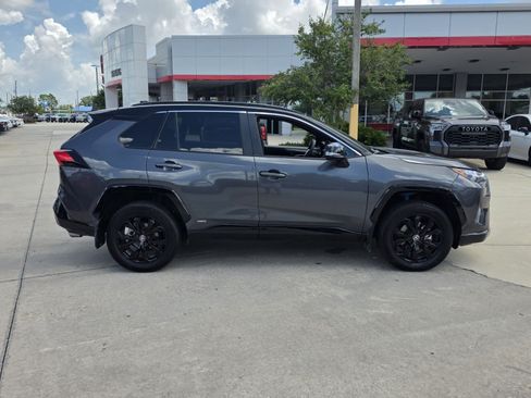 Used 2024 Toyota RAV4 XSE AWD/4WD image 7