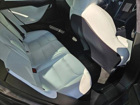 Used 2020 Tesla Model S Long Range image 17