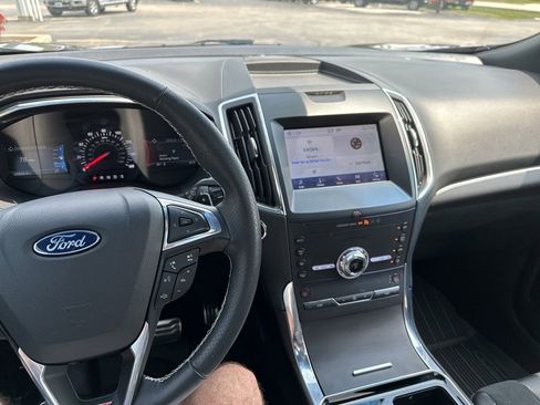 Used 2020 Ford Edge ST w/ Cold Weather Package image 11