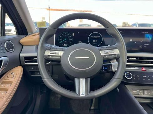 Used 2025 Hyundai Sonata Limited image 14