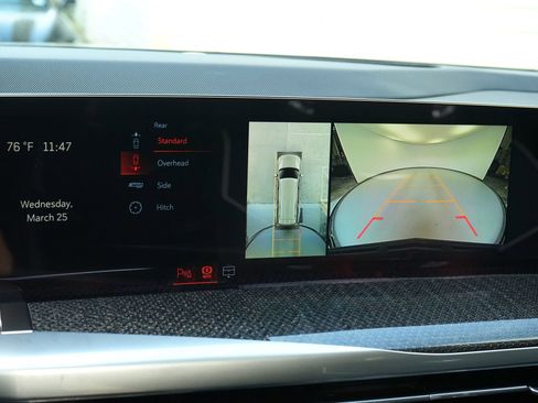 Used 2026 Cadillac Escalade ESV V image 18