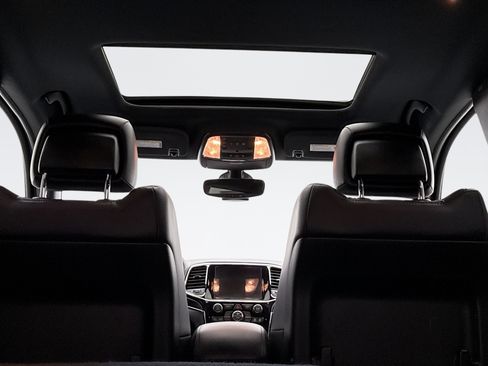 Used 2021 Jeep Grand Cherokee Limited image 17