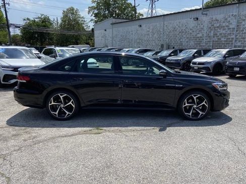 Used 2021 Volkswagen Passat 2.0T R-Line FWD image 5