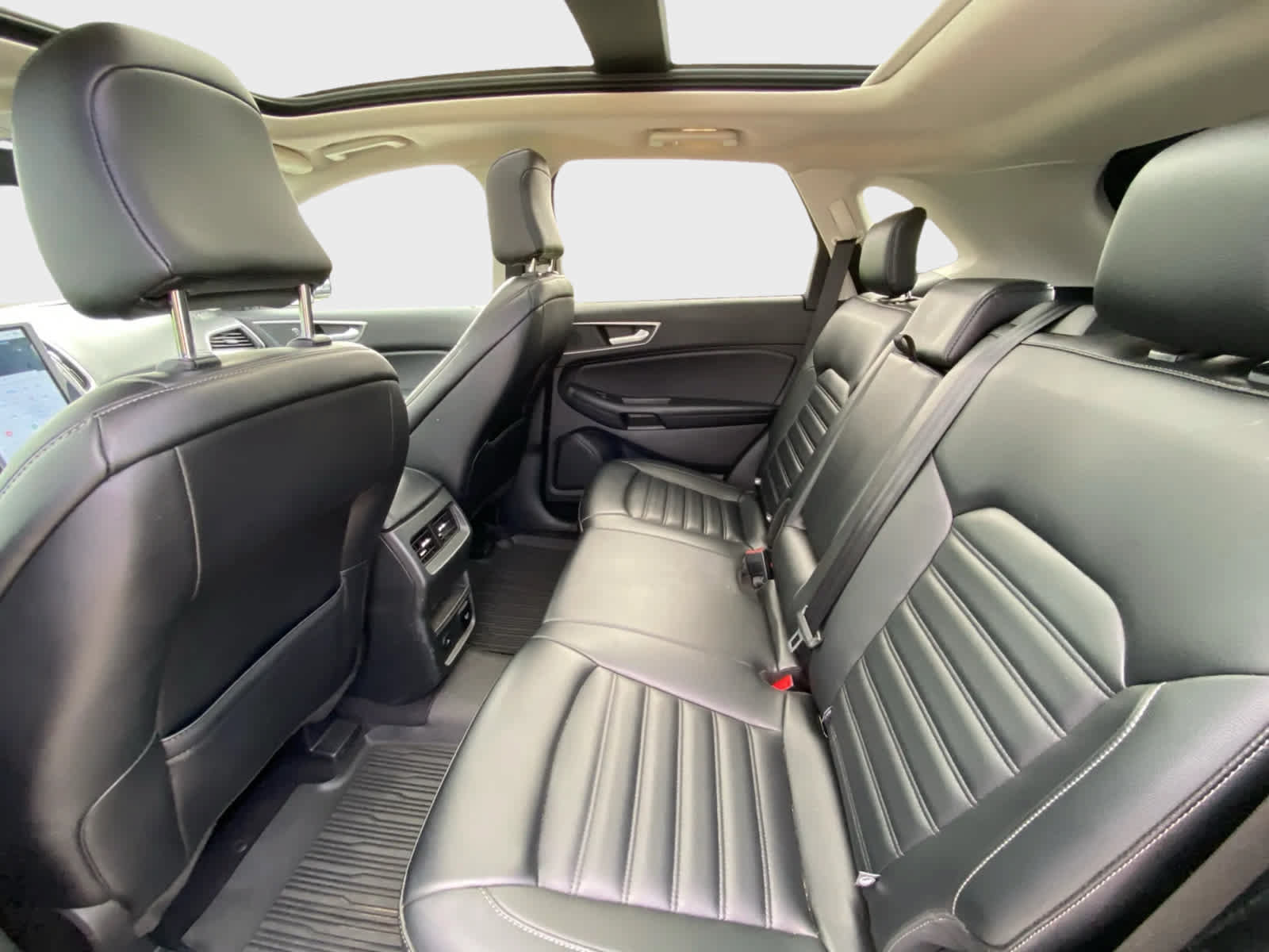 Used 2024 Ford Edge SEL w/ Convenience Package AWD/4WD image 13