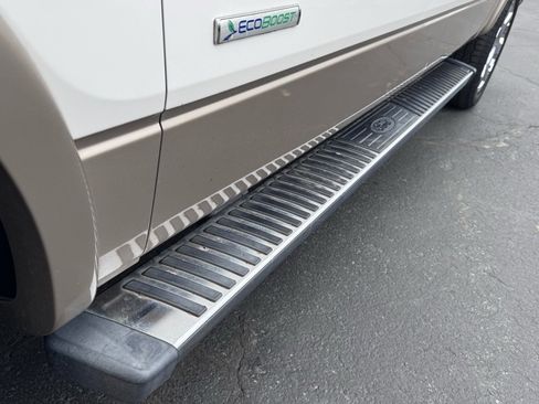 Used 2012 Ford F150 Lariat w/ Lariat Chrome Pkg image 36