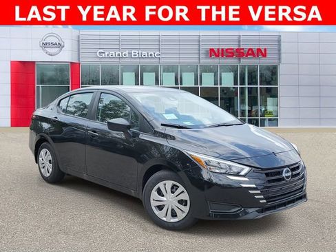 New 2025 Nissan Versa S w/ Trunk Package image 1