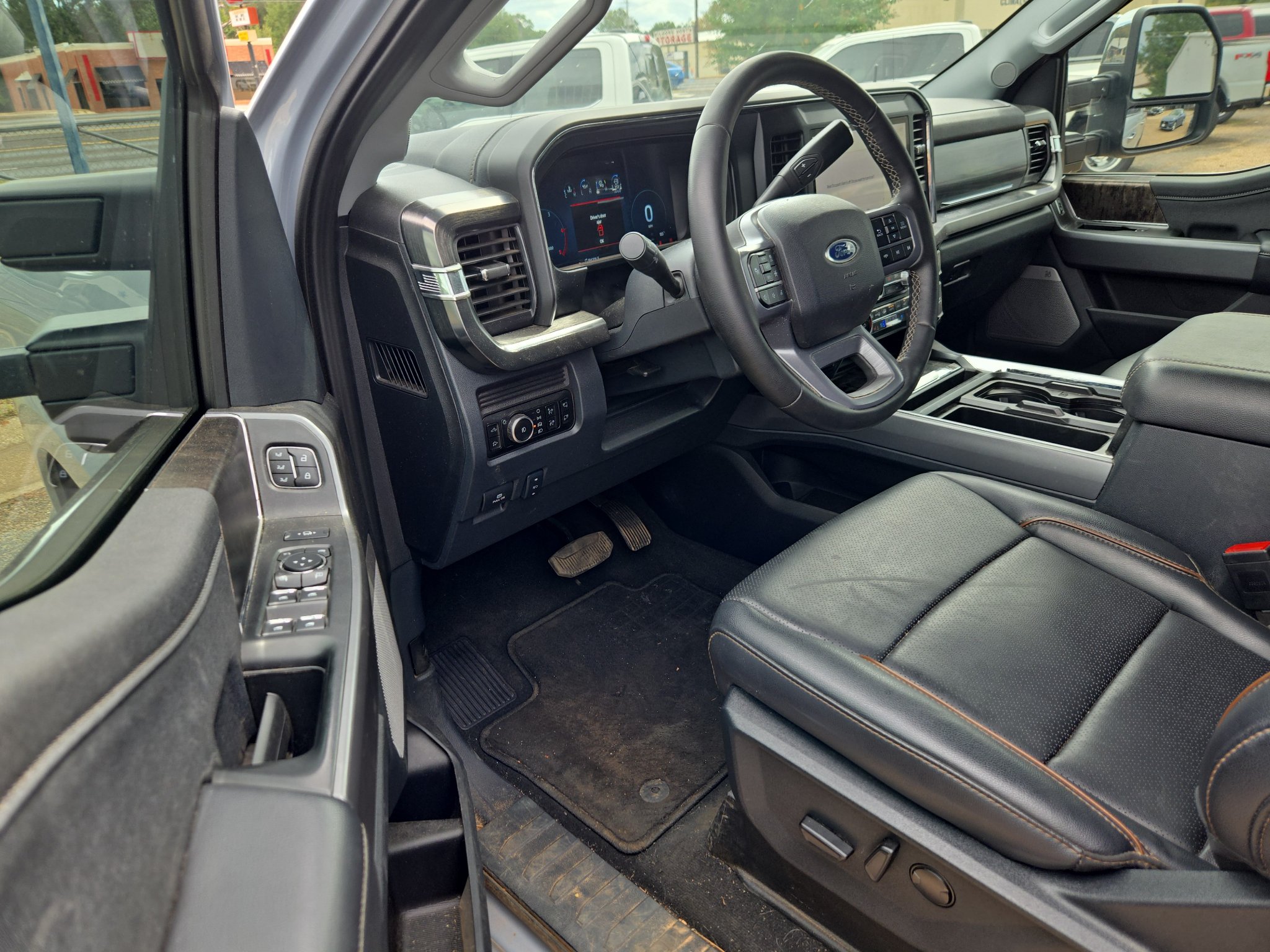 Used 2025 Ford F250 Lariat w/ Lariat Ultimate Package AWD/4WD image 21