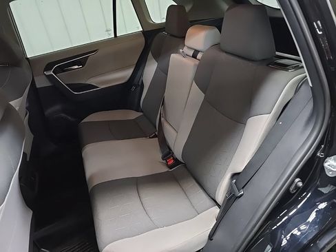 Used 2019 Toyota RAV4 XLE w/ Convenience Package AWD/4WD image 32