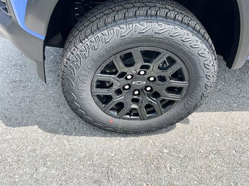 New 2026 Chevrolet Colorado Trail Boss AWD/4WD image 9