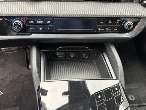 Used 2023 Kia Sportage LX image 18