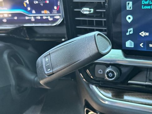 Used 2025 Chevrolet Silverado 1500 LT RWD image 22
