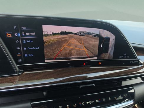 Used 2021 Cadillac Escalade ESV Sport Platinum w/ Heavy-Duty Trailer Package AWD/4WD image 24