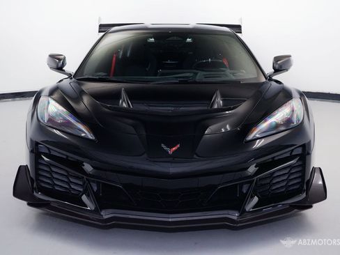 Used 2026 Chevrolet Corvette ZR1X AWD/4WD image 3