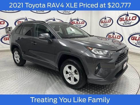Used 2021 Toyota RAV4 XLE FWD image 1