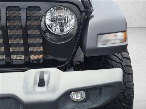 Used 2020 Jeep Gladiator Sport w/ Quick Order Package 24S AWD/4WD image 9