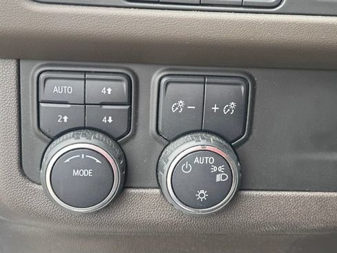 Used 2021 Chevrolet Tahoe Z71 AWD/4WD image 24