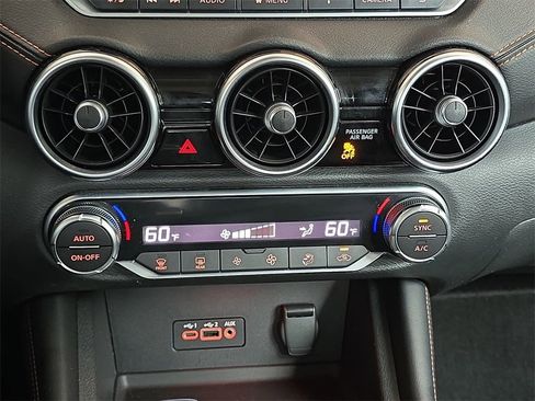 Used 2020 Nissan Sentra SR w/ Lighting Package image 22