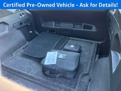 Certified 2023 Volkswagen Tiguan SE w/ Panoramic Sunroof Package AWD/4WD image 22