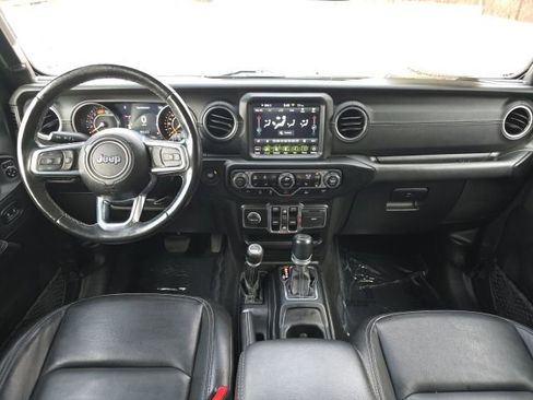 Used 2022 Jeep Wrangler Unlimited Sahara w/ Cold Weather Group image 7