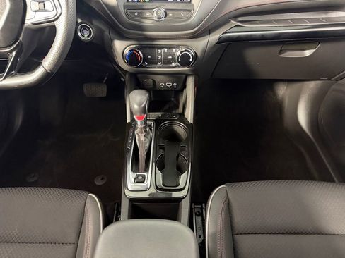 Used 2022 Chevrolet TrailBlazer RS FWD image 18