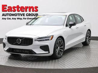 Used 2023 Volvo S60 T8 Plus AWD/4WD video 1
