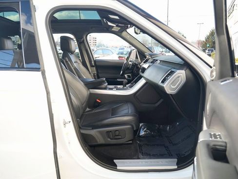 Used 2020 Land Rover Range Rover Sport HSE Dynamic image 38