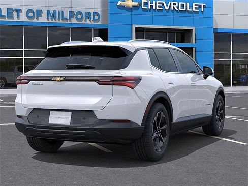 New 2026 Chevrolet Equinox EV LT FWD image 4