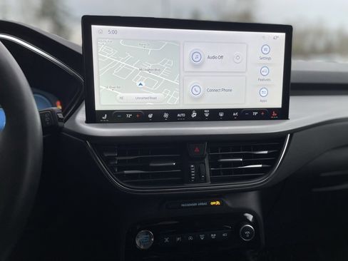 Used 2024 Ford Escape Platinum image 16