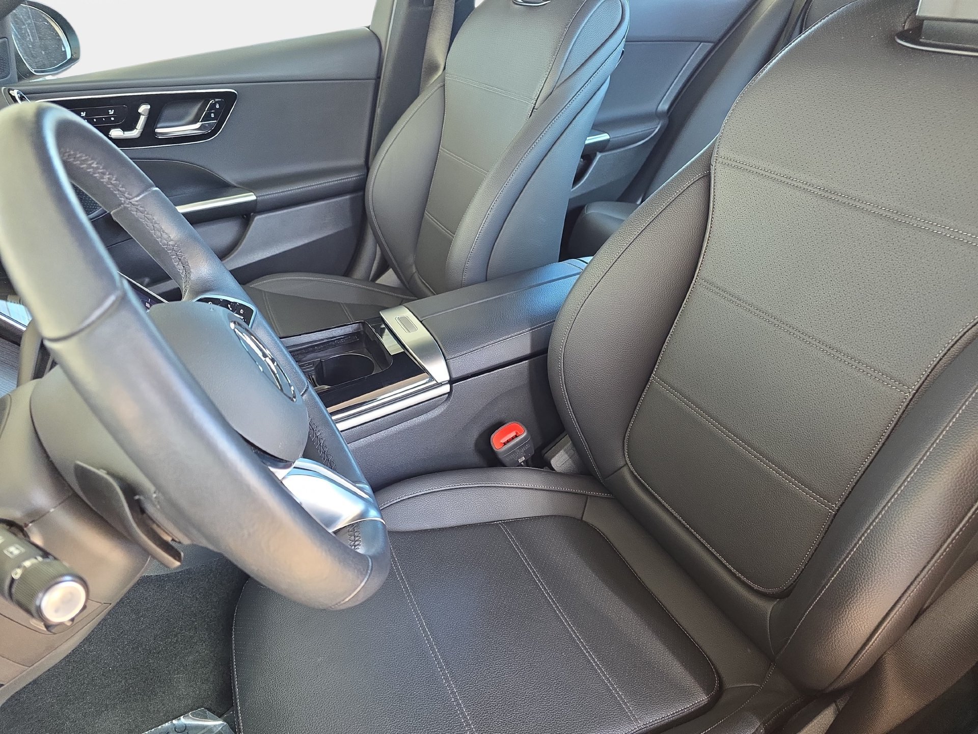Certified 2025 Mercedes-Benz C 300 Sedan image 15