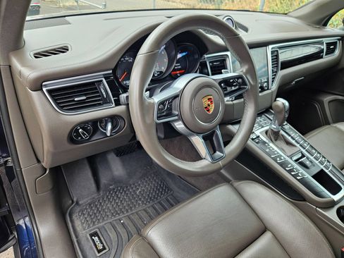 Used 2018 Porsche Macan S AWD/4WD image 12