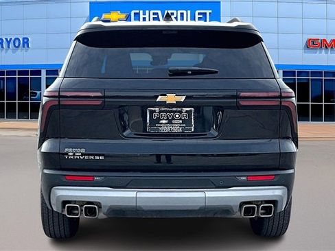 New 2026 Chevrolet Traverse LT w/ Driver Confidence Package image 4