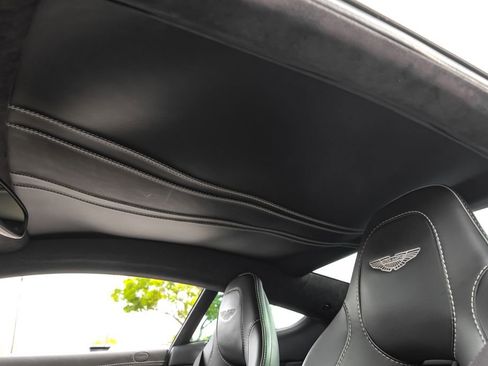 Used 2016 Aston Martin Vanquish Coupe RWD image 31
