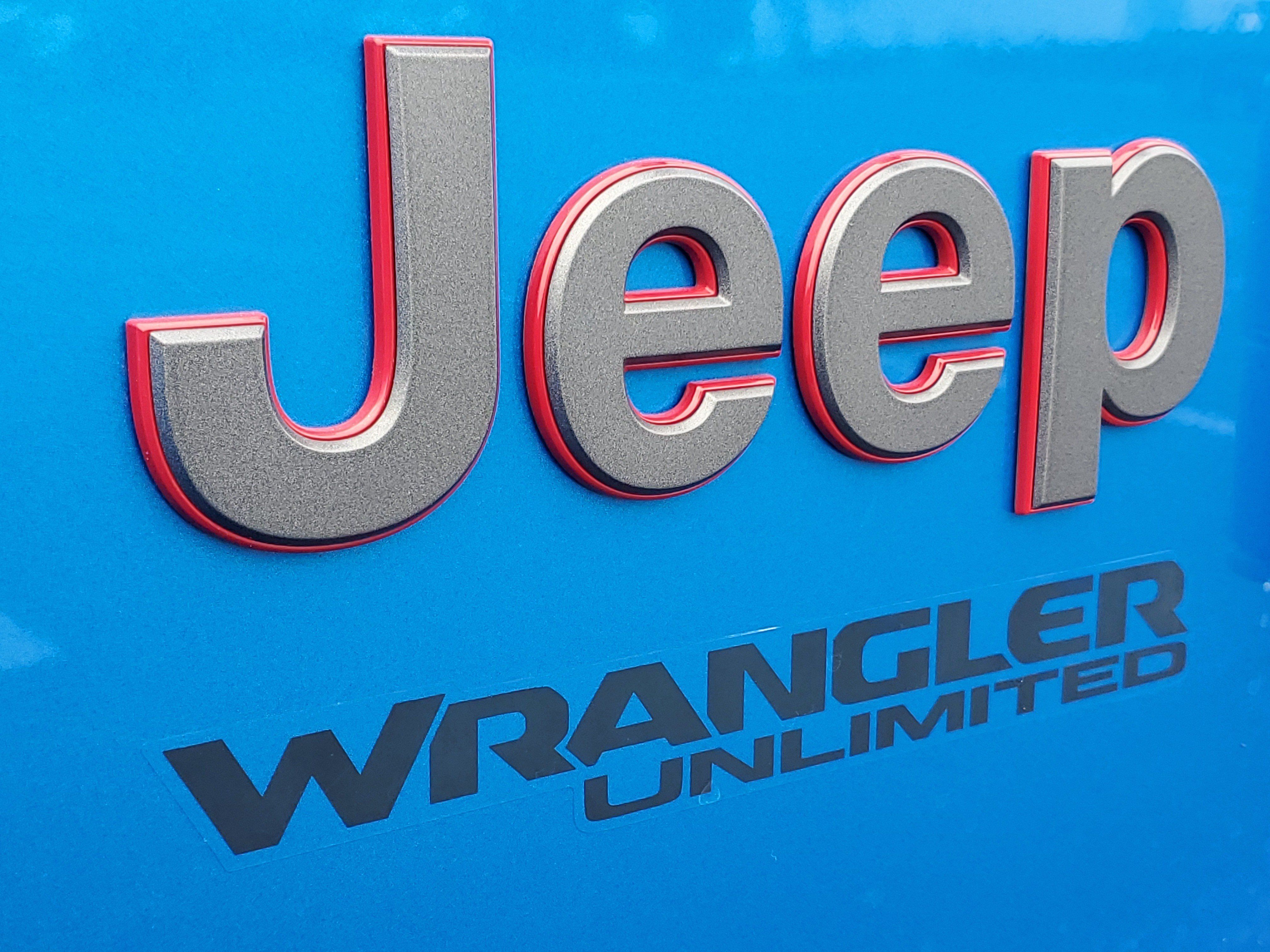 Used 2021 Jeep Wrangler Unlimited Rubicon w/ Dual Top Group AWD/4WD image 11
