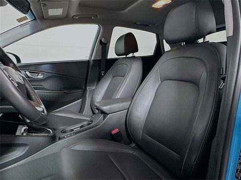 Used 2022 Hyundai Kona Limited image 11