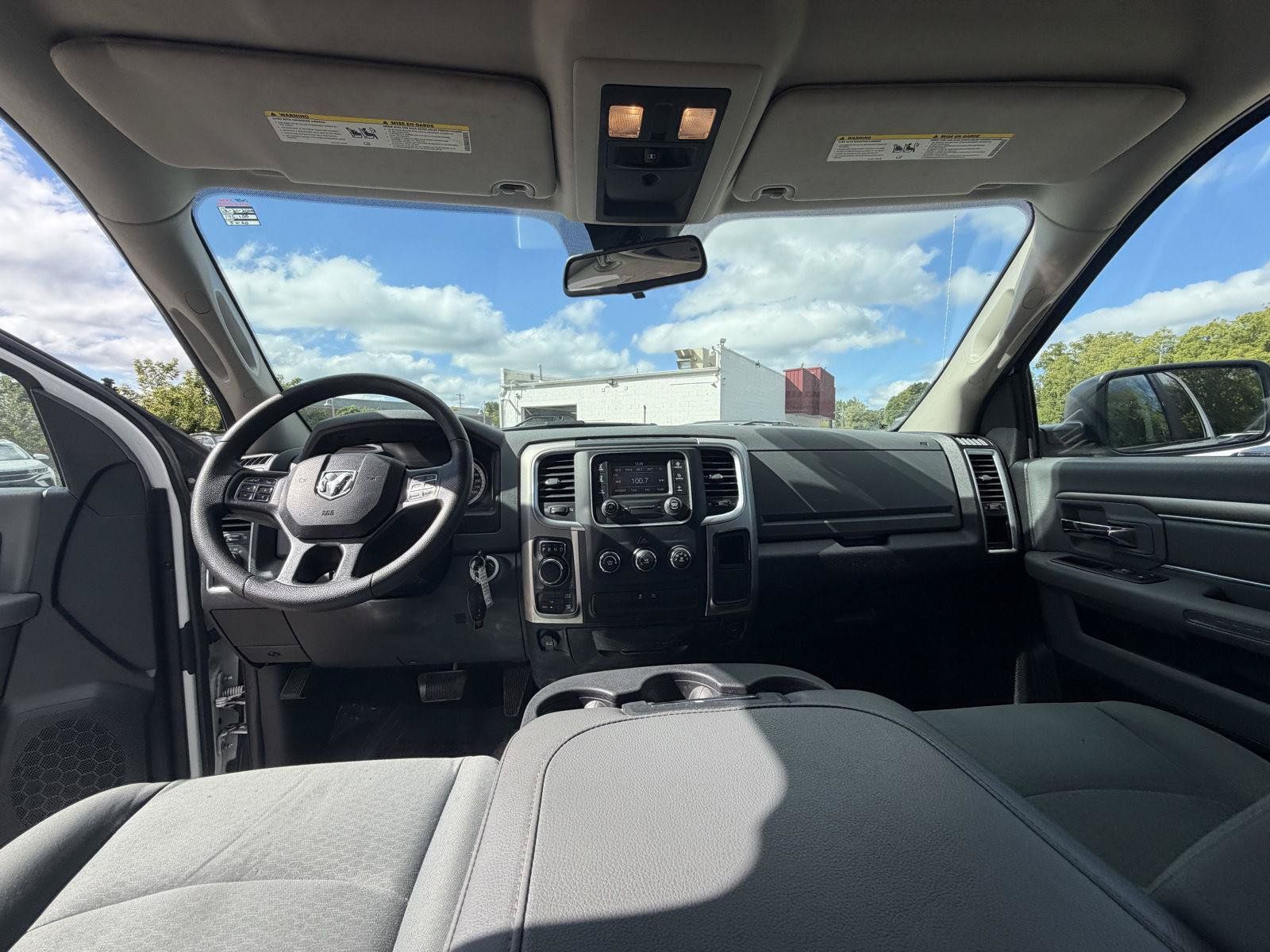Used 2016 RAM 1500 Classic SLT AWD/4WD image 21
