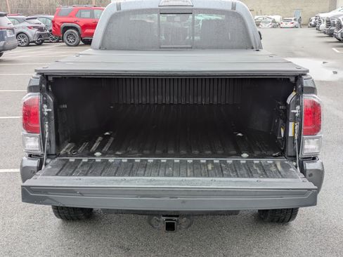 Used 2023 Toyota Tacoma TRD Off-Road w/ TRD Premium Off Road Package image 21