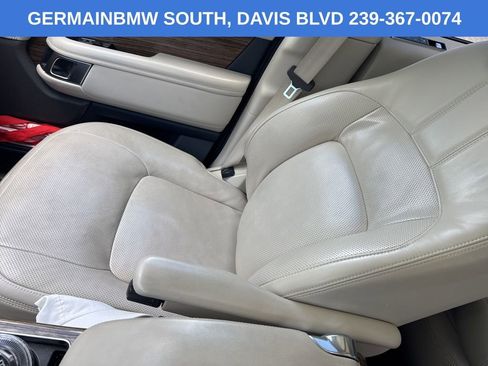 Used 2019 Land Rover Range Rover HSE image 8