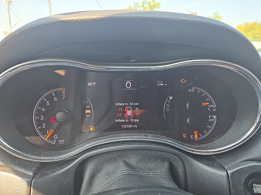 Used 2018 Jeep Grand Cherokee Laredo RWD image 12