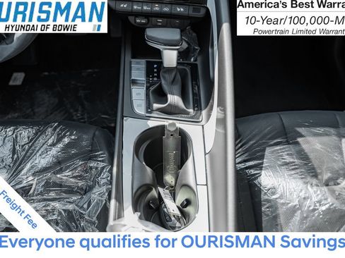 New 2025 Hyundai Elantra Limited image 23