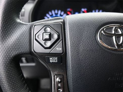 Certified 2018 Toyota 4Runner TRD Off-Road Premium image 2