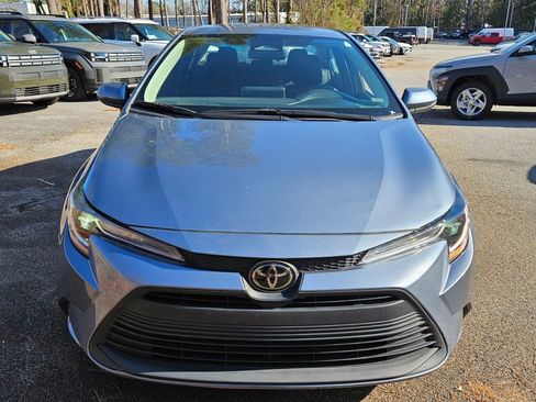 Used 2024 Toyota Corolla LE image 2