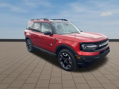 Used 2023 Ford Bronco Sport Outer Banks w/ Tech Package AWD/4WD image 9